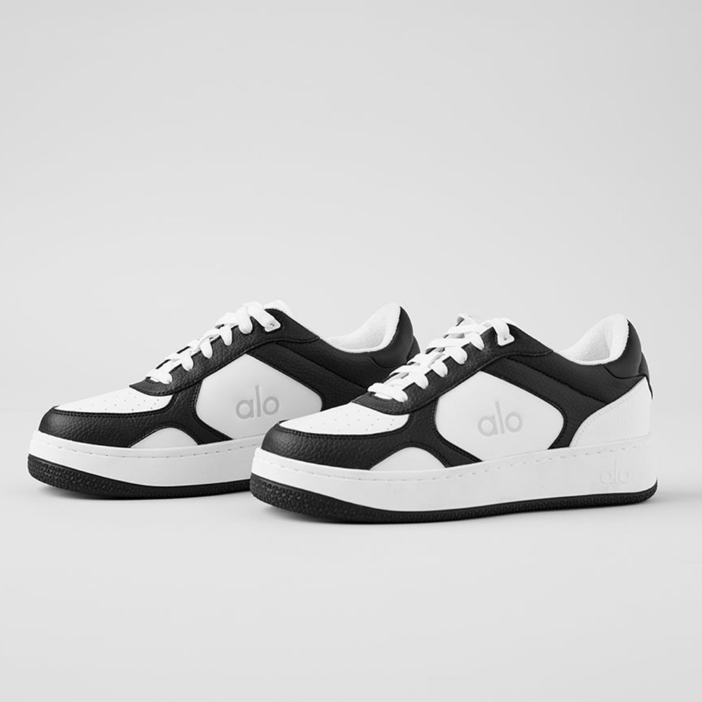 {ALO Yoga} Recovery Mode Sneakers - Black/White (Size 5) NWT